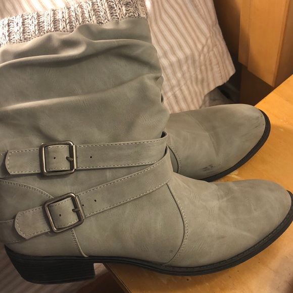 Grey Booties - Picture 5 of 5